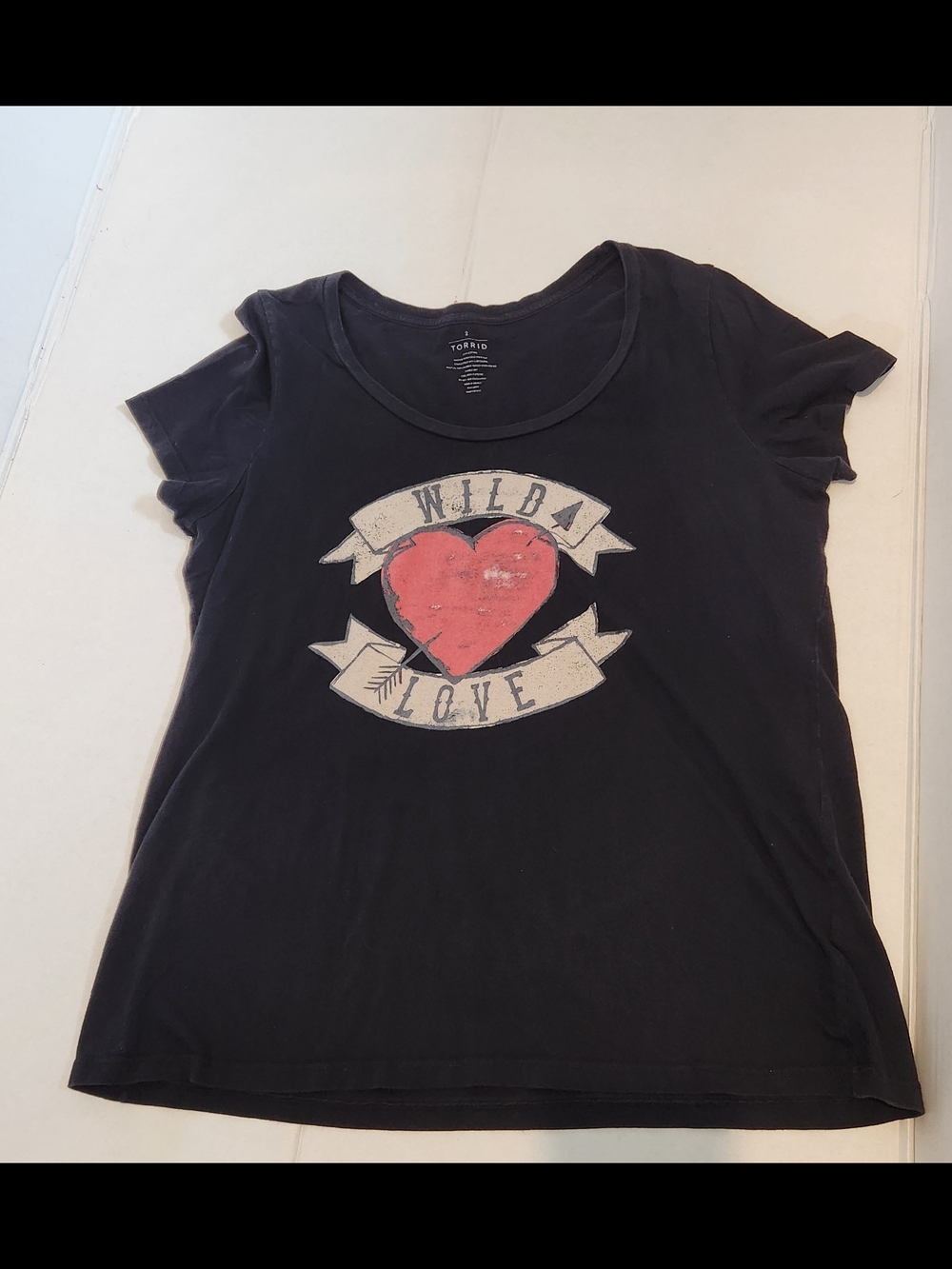 TORRID Black 'Wild Love' Heart Graphic Tee Size 2